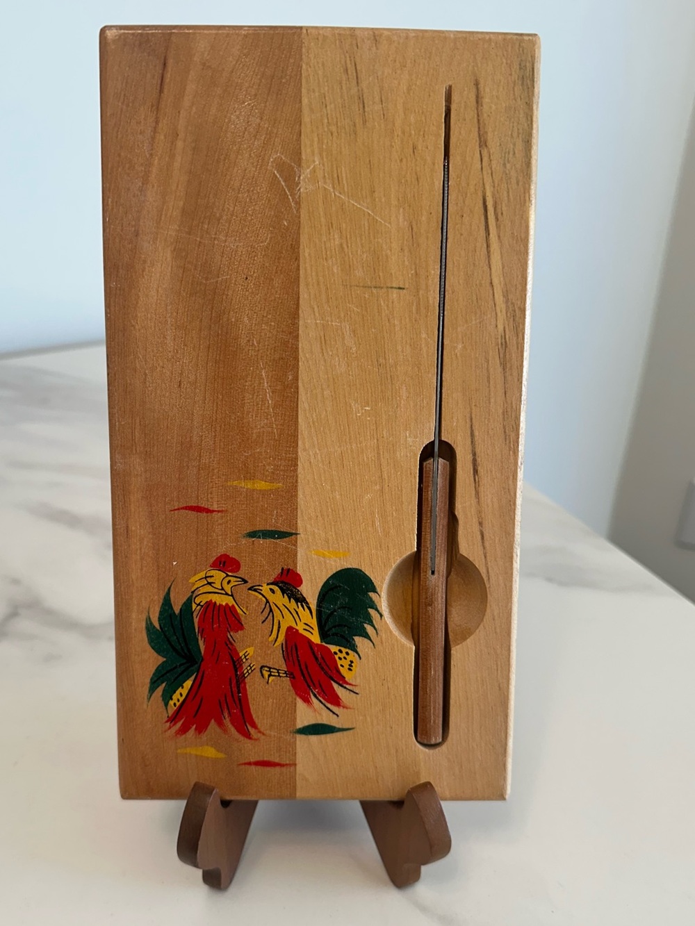 Vintage MCM Wood Cutting-Board w/ Hand-Painted Roosters & Recessed Slot w/Knife